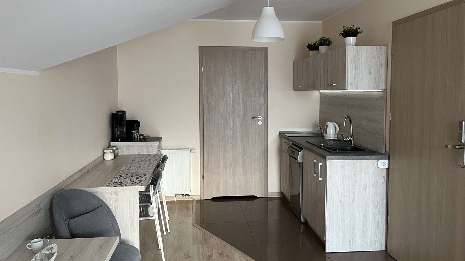 Apartament z balkonem - kuchnia